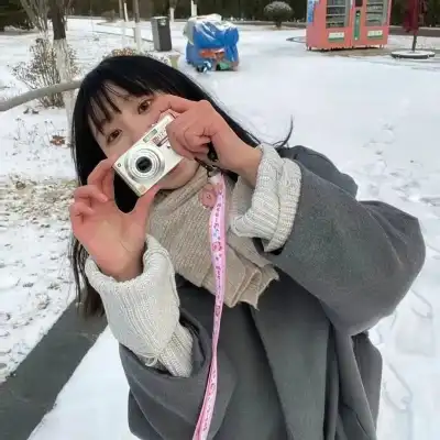 唐依童